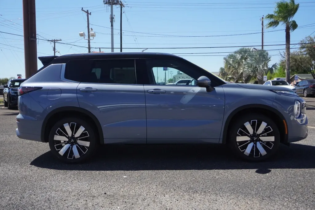 2026 Mitsubishi Outlander SEL
