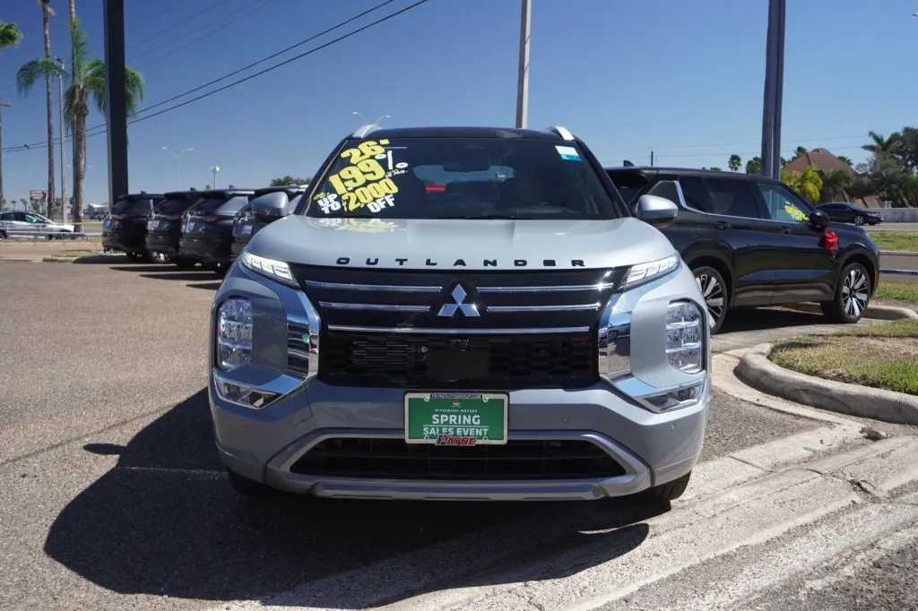 2026 Mitsubishi Outlander SEL