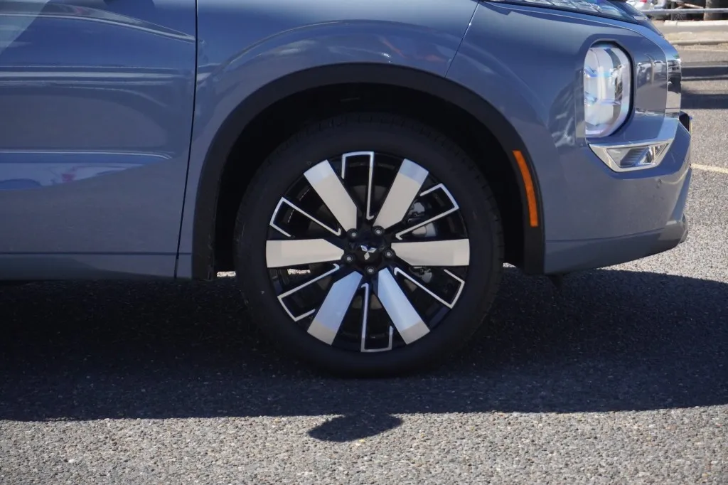 2026 Mitsubishi Outlander SEL