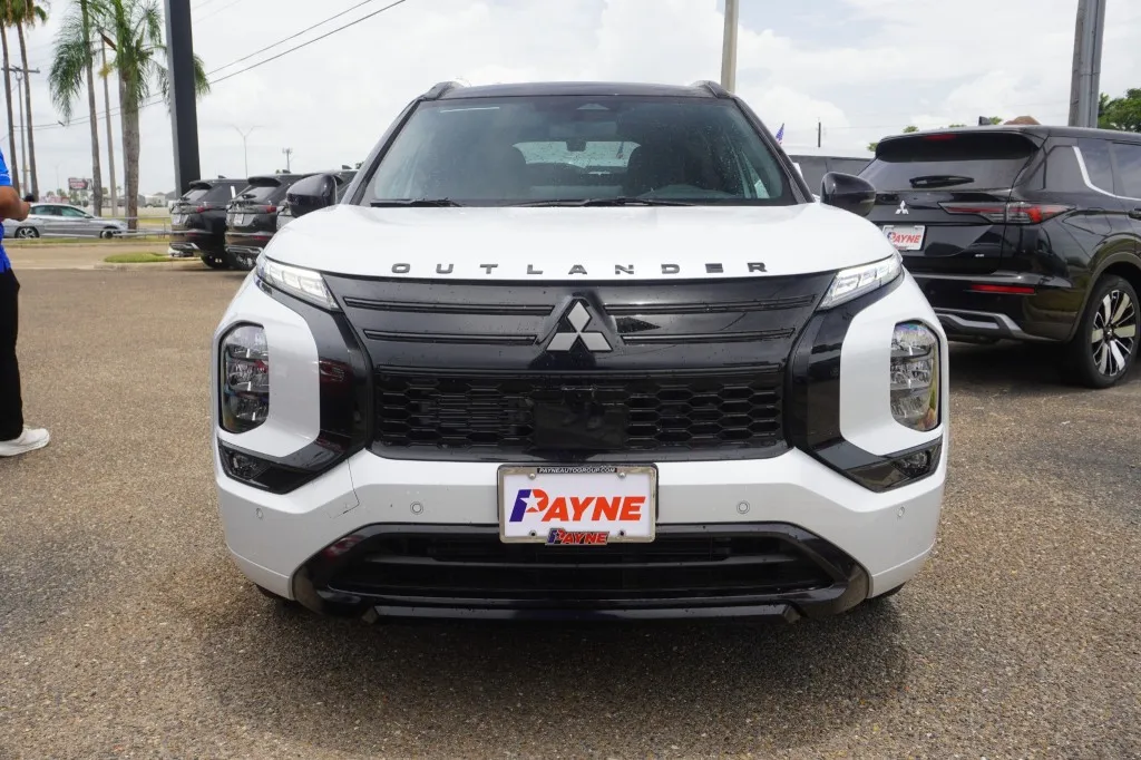 2026 Mitsubishi Outlander SEL