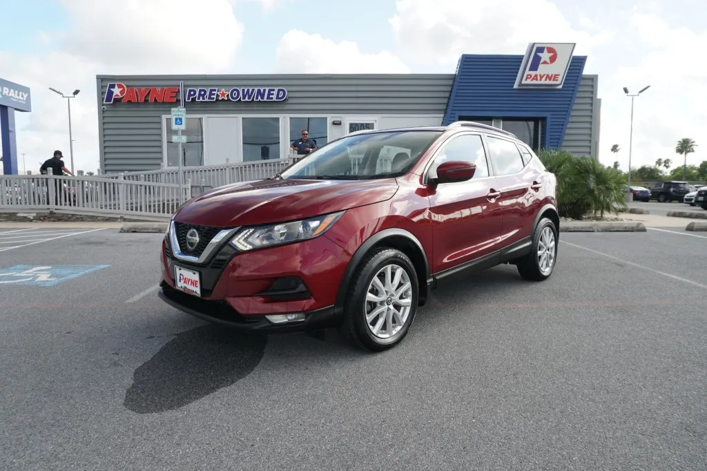 2022 Nissan Rogue Sport SV