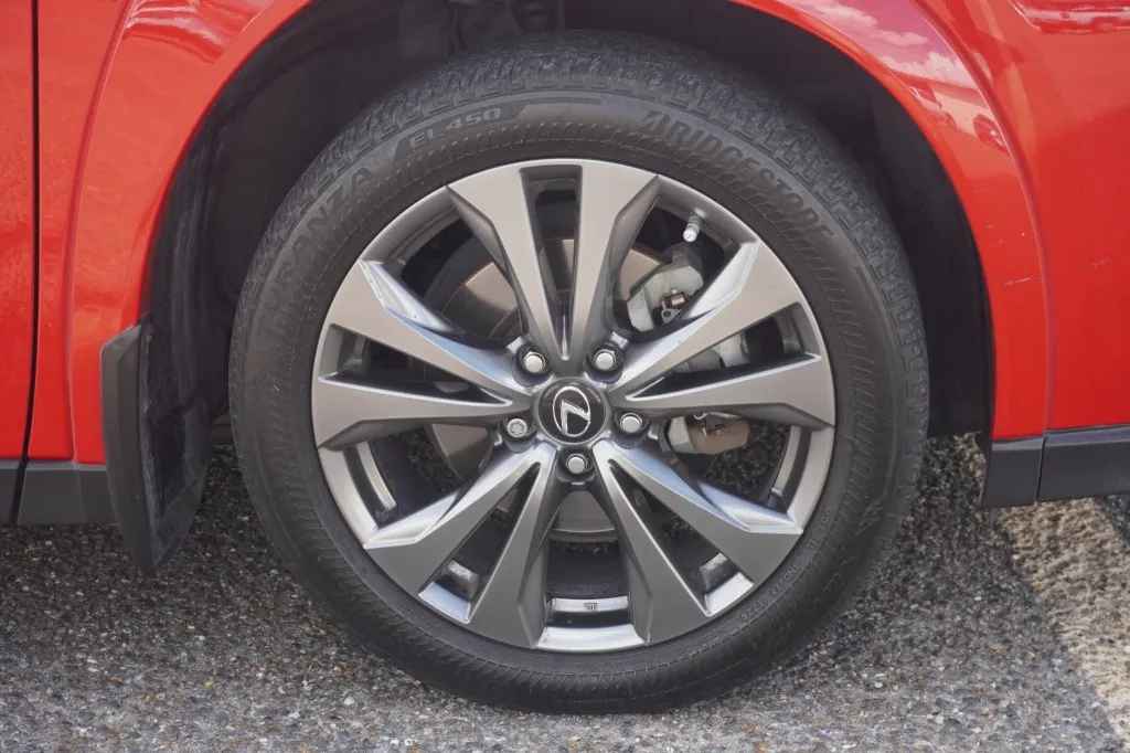 2024 Lexus UX UX 250h F SPORT Handling