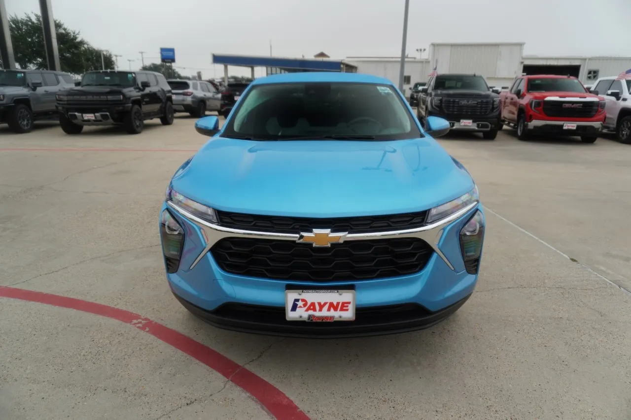 2026 Chevrolet Trax LS - Photo 2