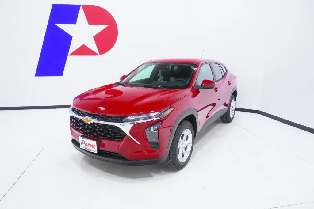 2026 Chevrolet Trax LS's photo