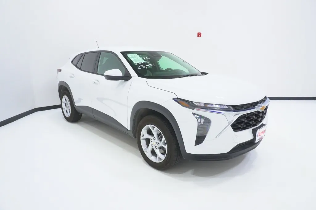 2025 Chevrolet Trax LS