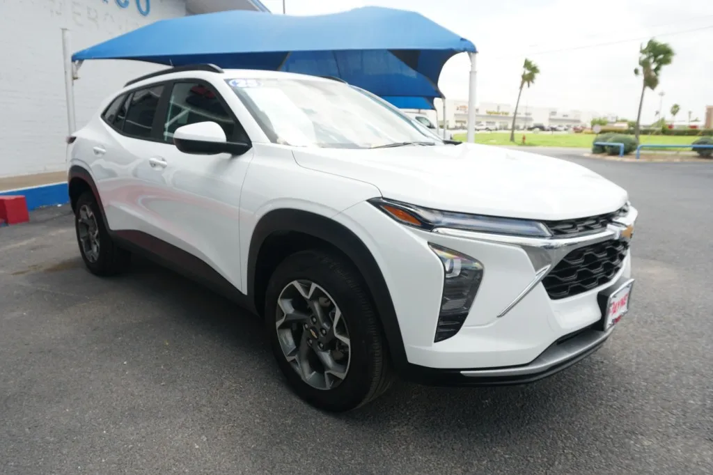 2025 Chevrolet Trax LT