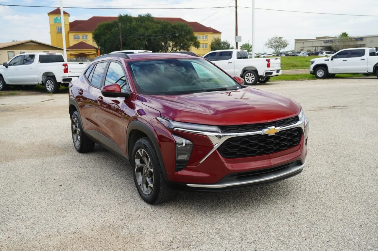 2025 Chevrolet Trax LT