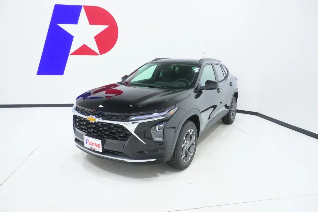 2026 Chevrolet Trax LT's photo