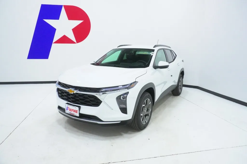 2026 Chevrolet Trax LT's photo