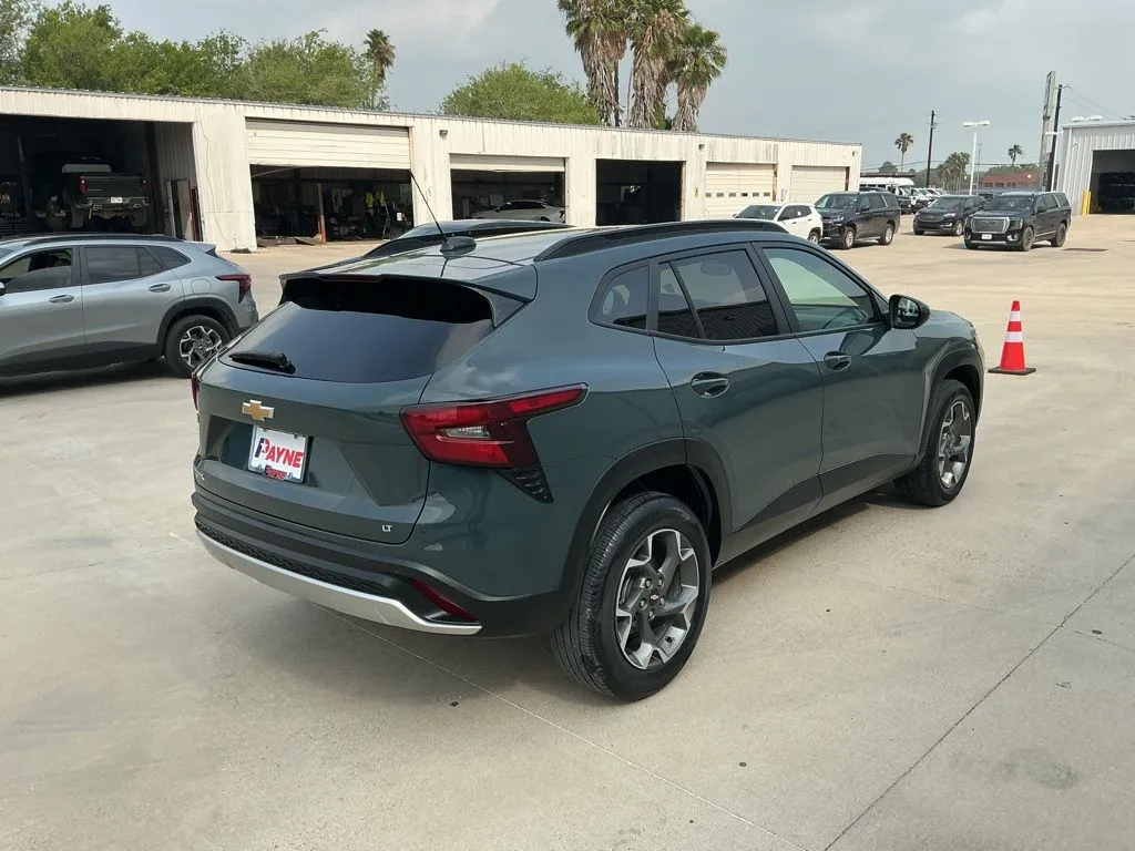 2025 Chevrolet Trax LT
