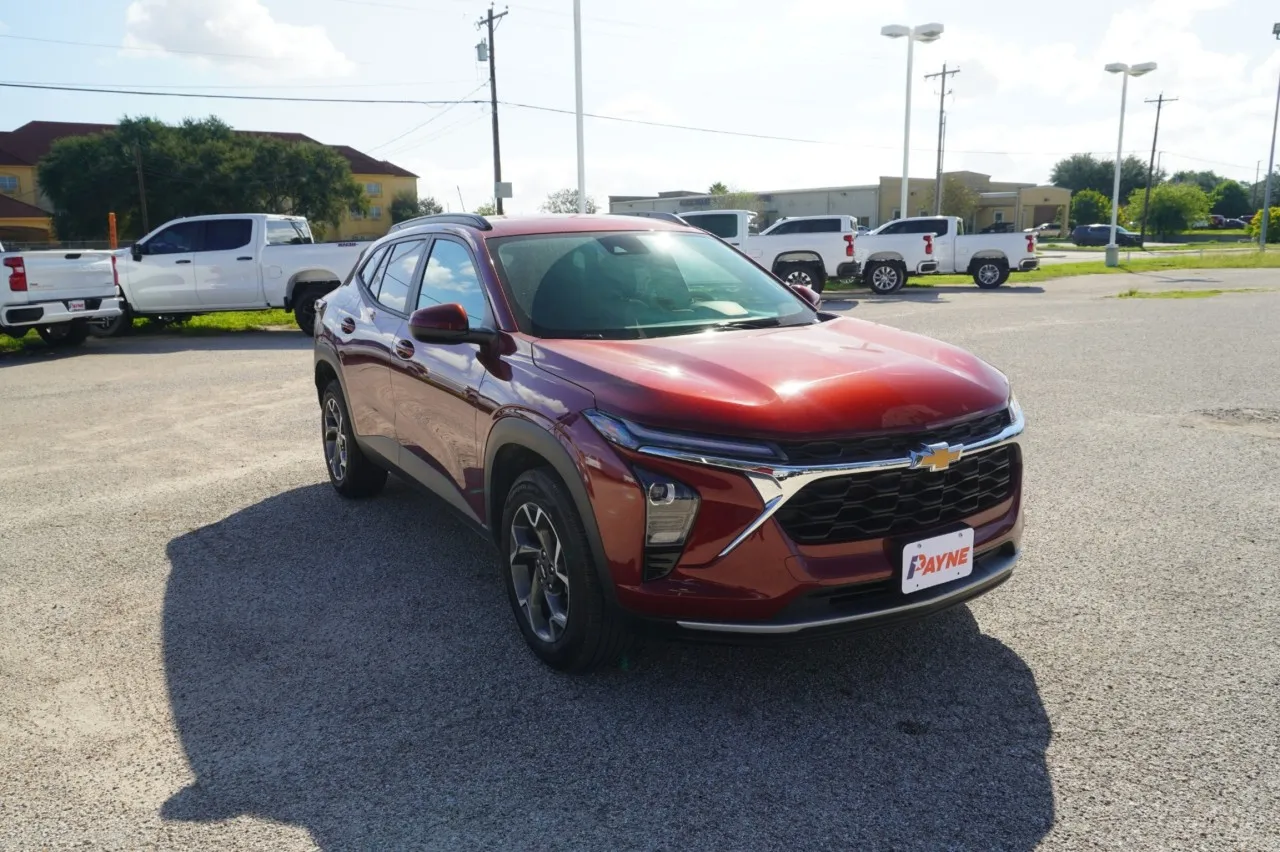 2025 Chevrolet Trax LT