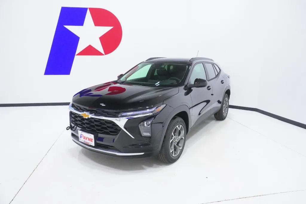 2026 Chevrolet Trax LT's photo