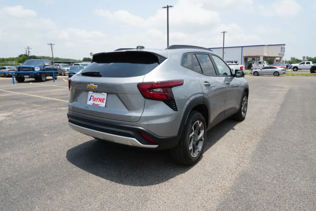 2025 Chevrolet Trax LT