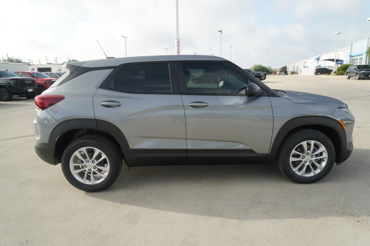 2026 Chevrolet Trailblazer LS - Photo 4