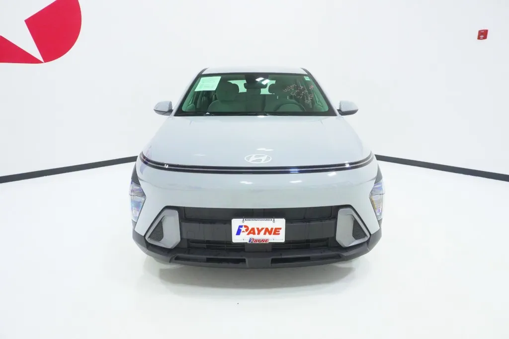 2024 Hyundai Kona SE