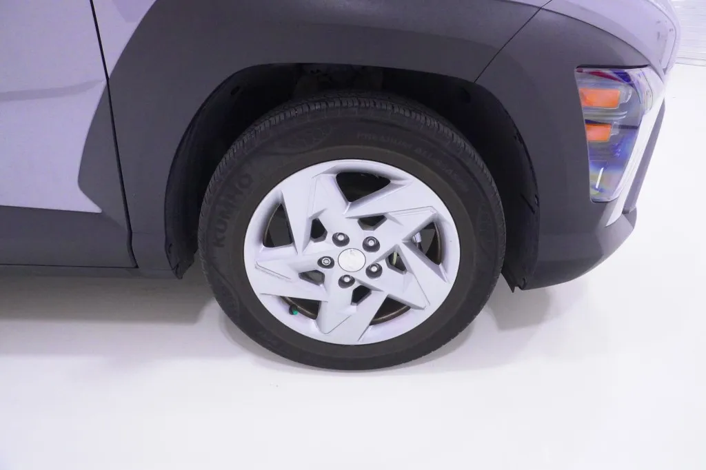 2024 Hyundai Kona SE