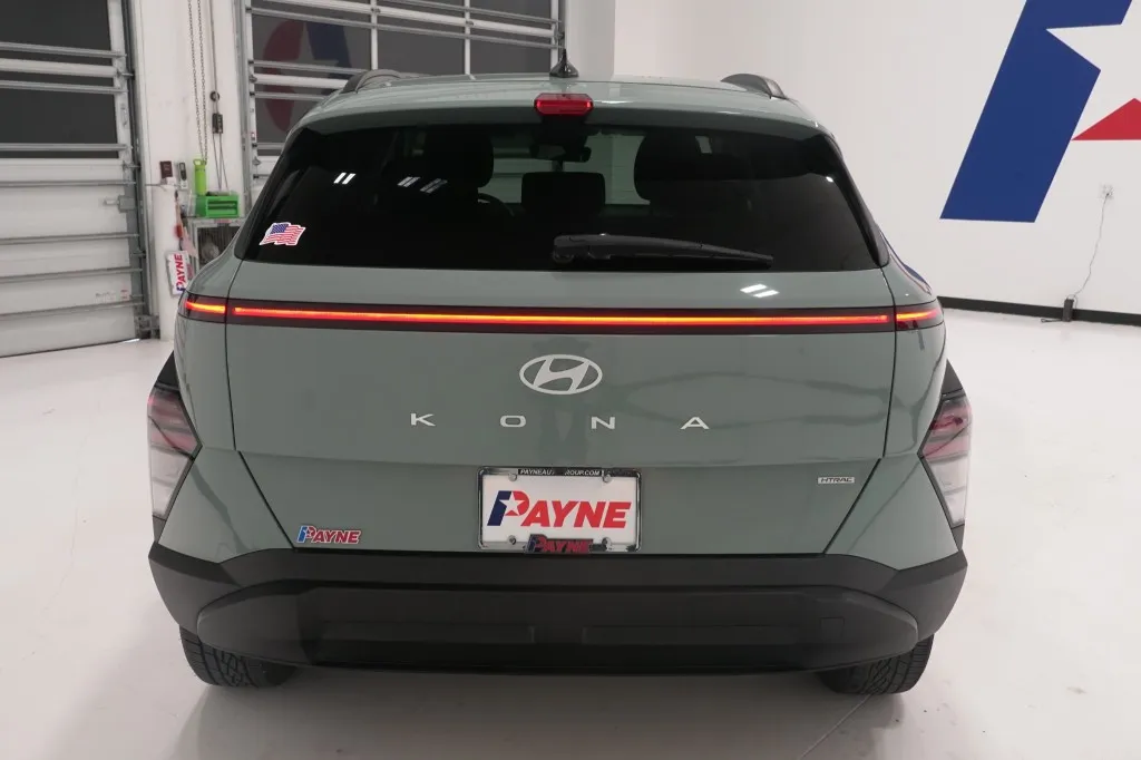 2025 Hyundai Kona SEL