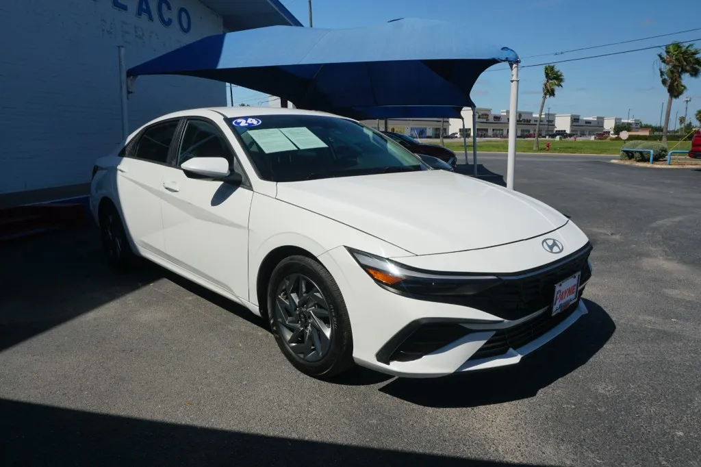 2024 Hyundai Elantra SEL