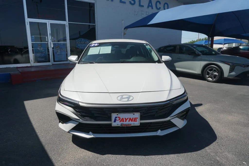 2024 Hyundai Elantra SEL
