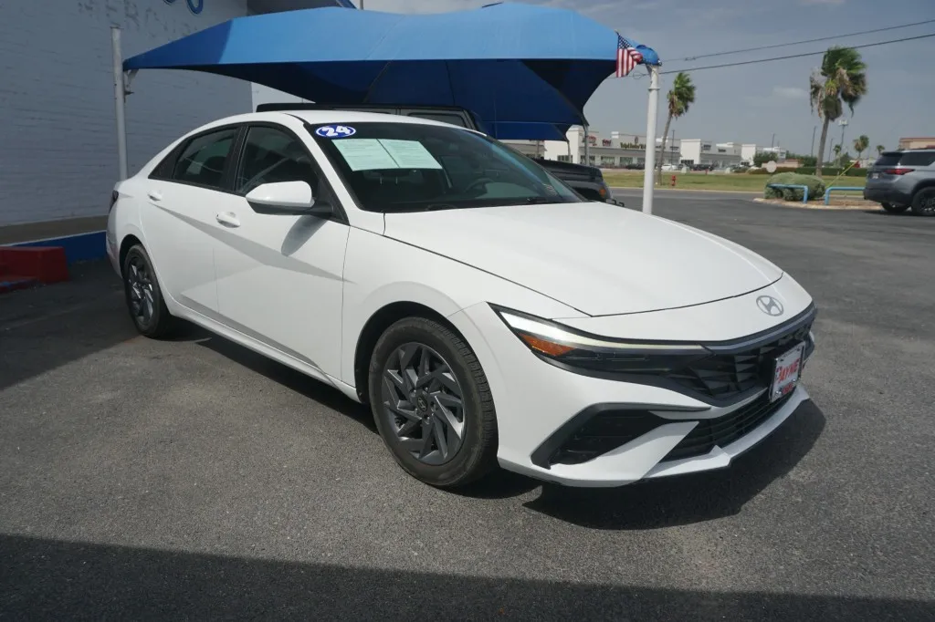 2024 Hyundai Elantra SEL