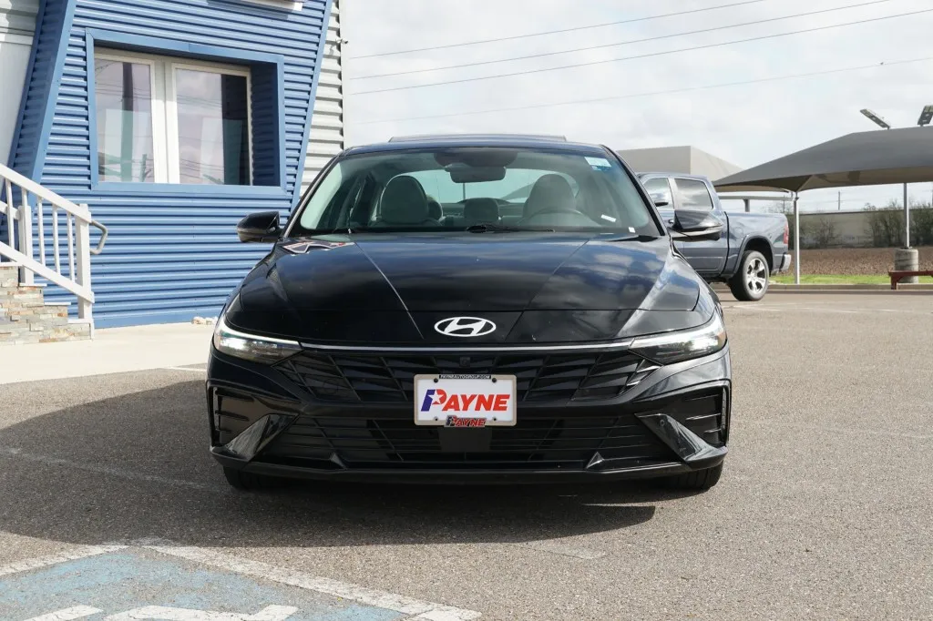 2024 Hyundai Elantra Limited