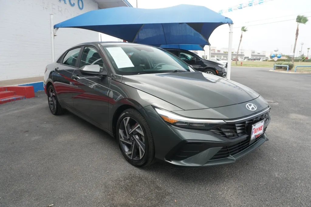 2025 Hyundai Elantra SEL Convenience