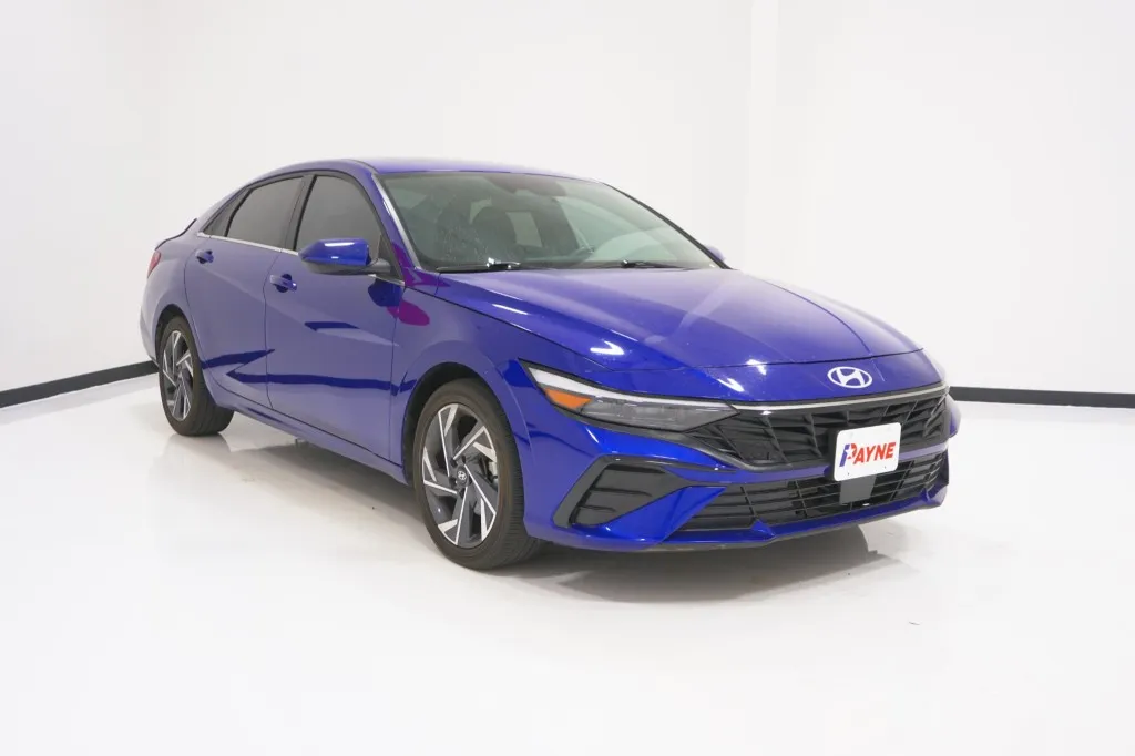 2025 Hyundai Elantra SEL Convenience