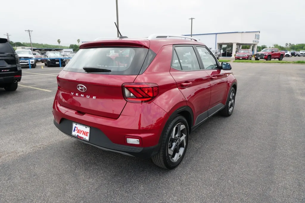 2025 Hyundai Venue SEL