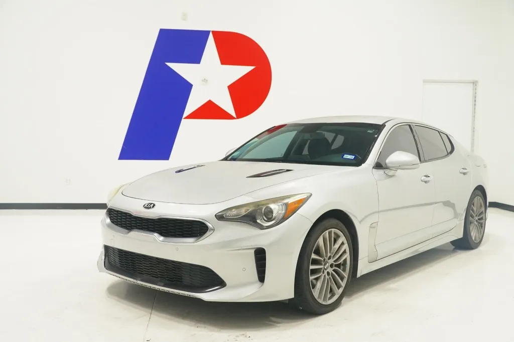 2018 KIA Stinger Base