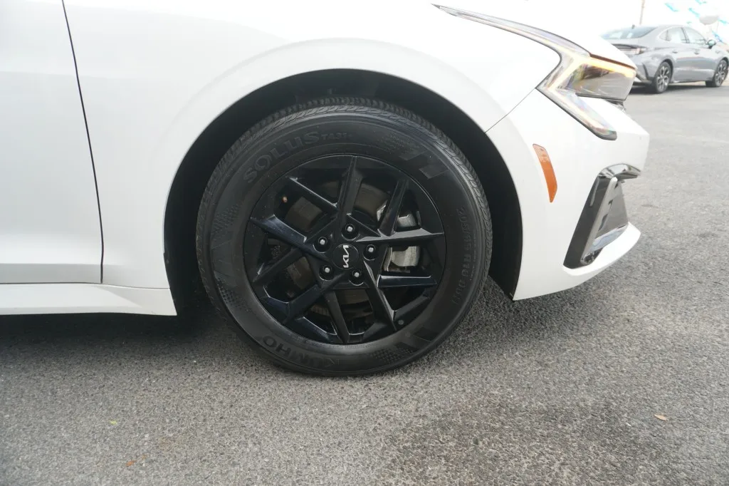 2025 KIA K5 LXS