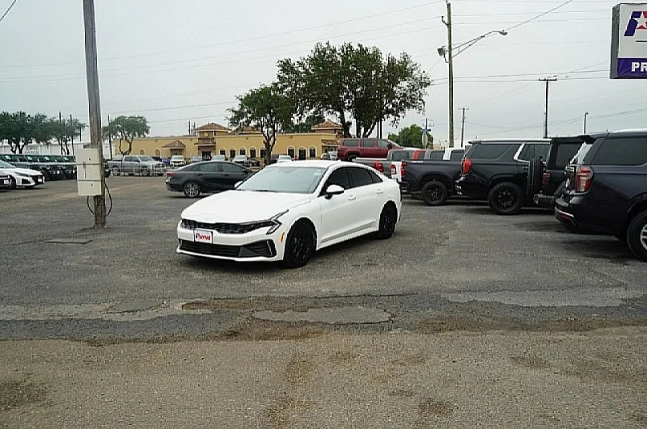 2025 KIA K5 LXS