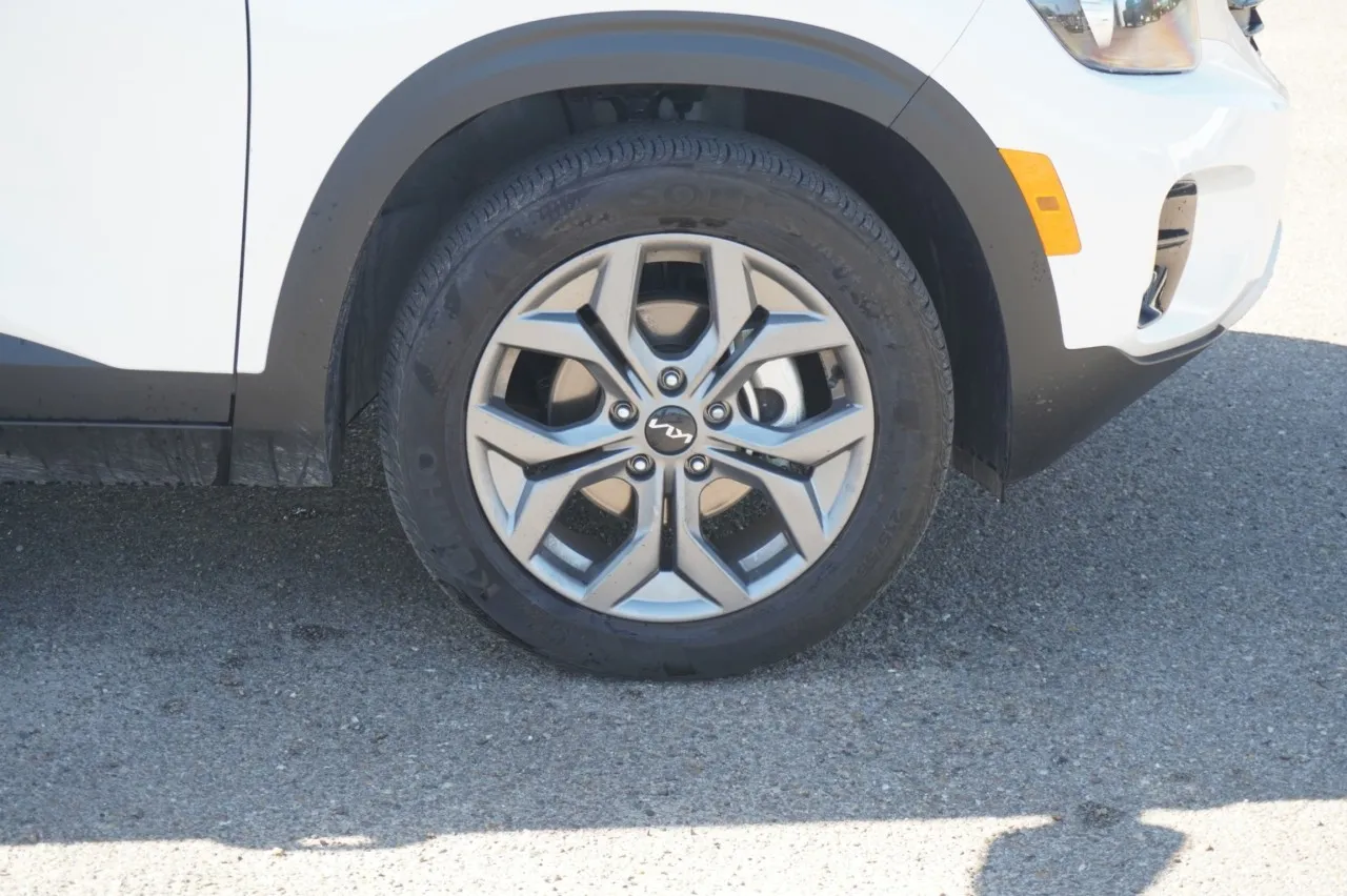 2026 KIA Seltos LX
