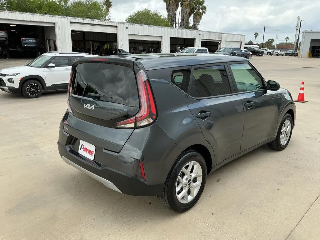 2025 KIA Soul LX
