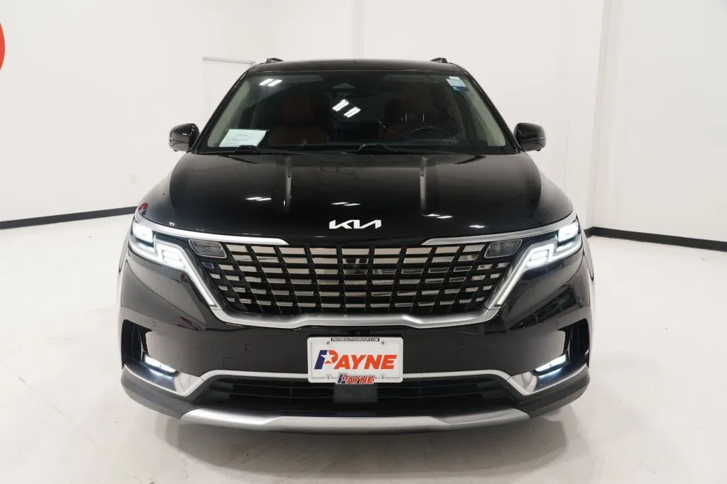 2022 KIA Carnival SX