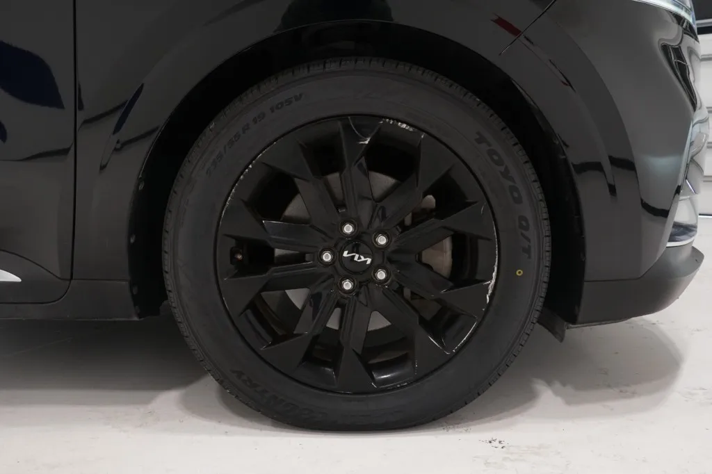 2022 KIA Carnival SX