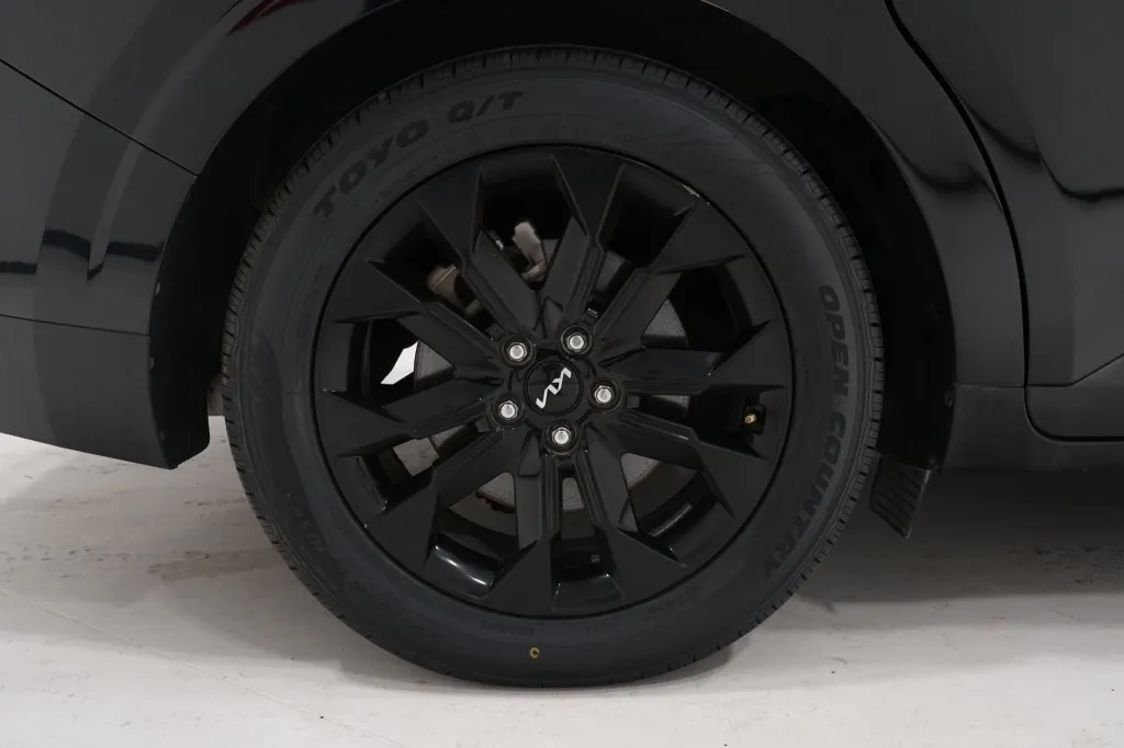 2022 KIA Carnival SX