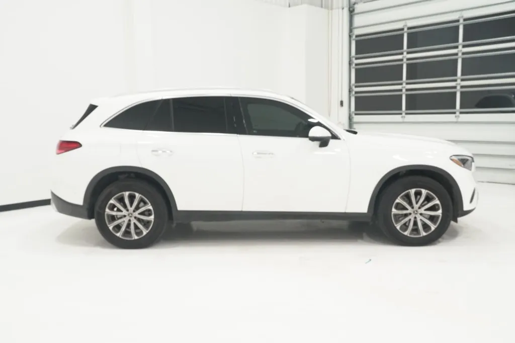 2025 Mercedes-Benz GLC GLC 300