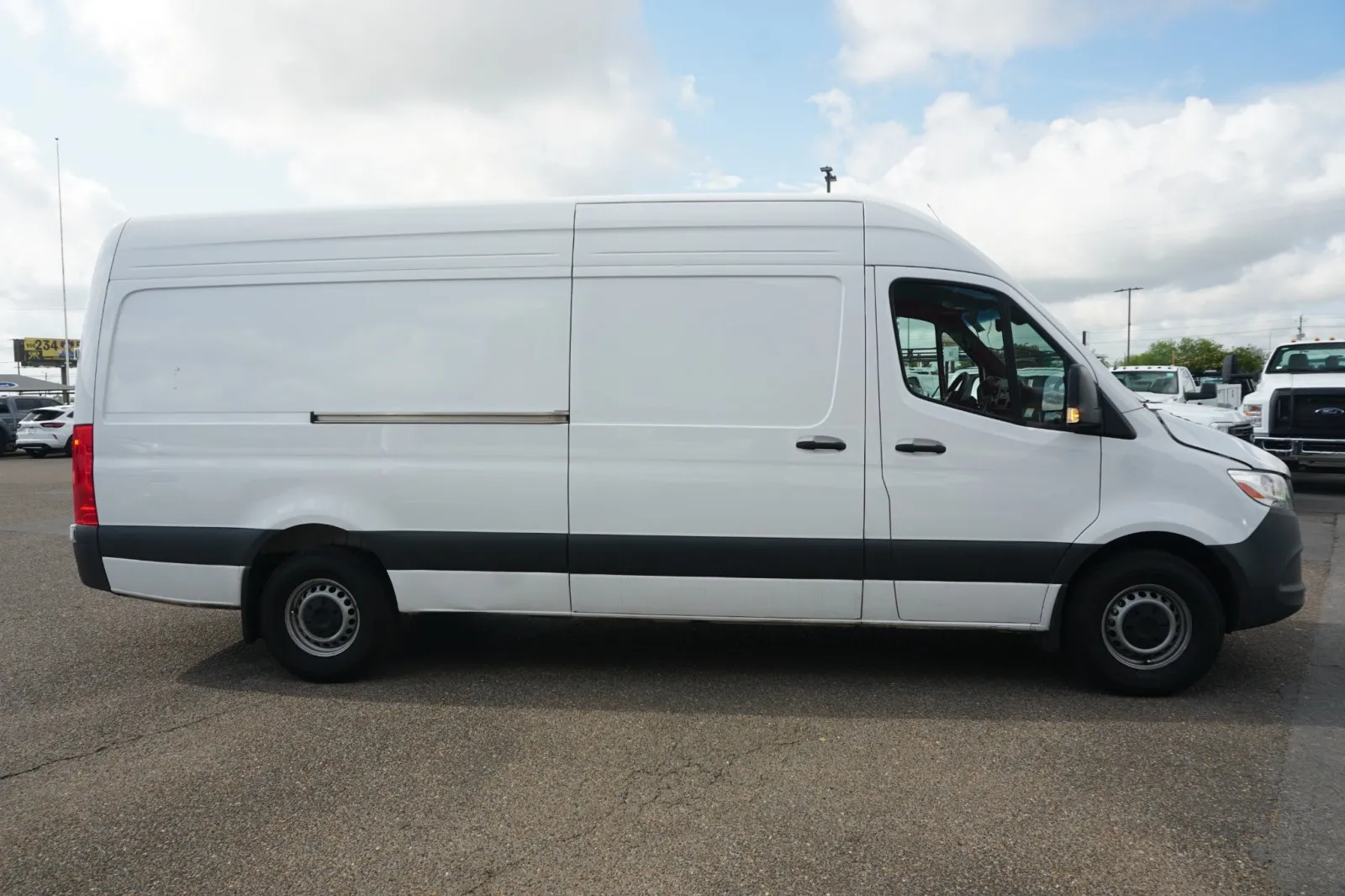 2025 Mercedes-Benz Sprinter Cargo Van 