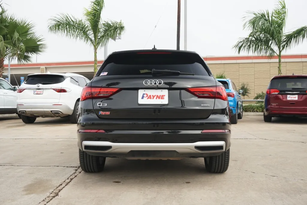 2021 Audi Q3 Premium photo 7