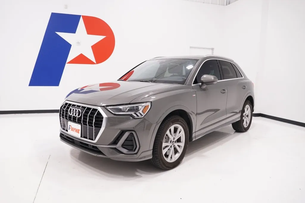 2025 Audi Q3 S line Premium