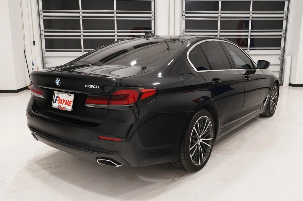 2023 BMW 5 Series 530i