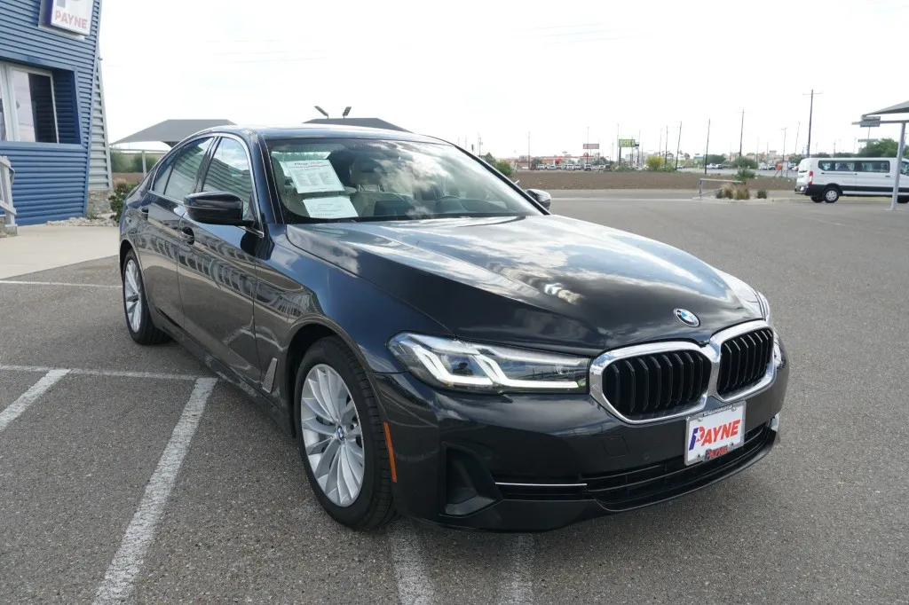 2023 BMW 5 Series 530i