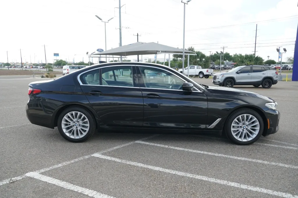 2023 BMW 5 Series 530i