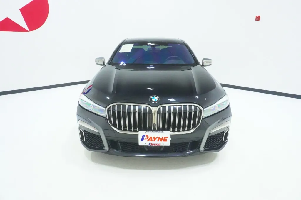 2021 BMW 7 Series M760i xDrive