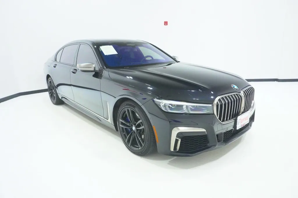 2021 BMW 7 Series M760i xDrive
