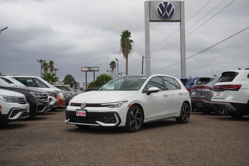 2026 Volkswagen Golf GTI SE