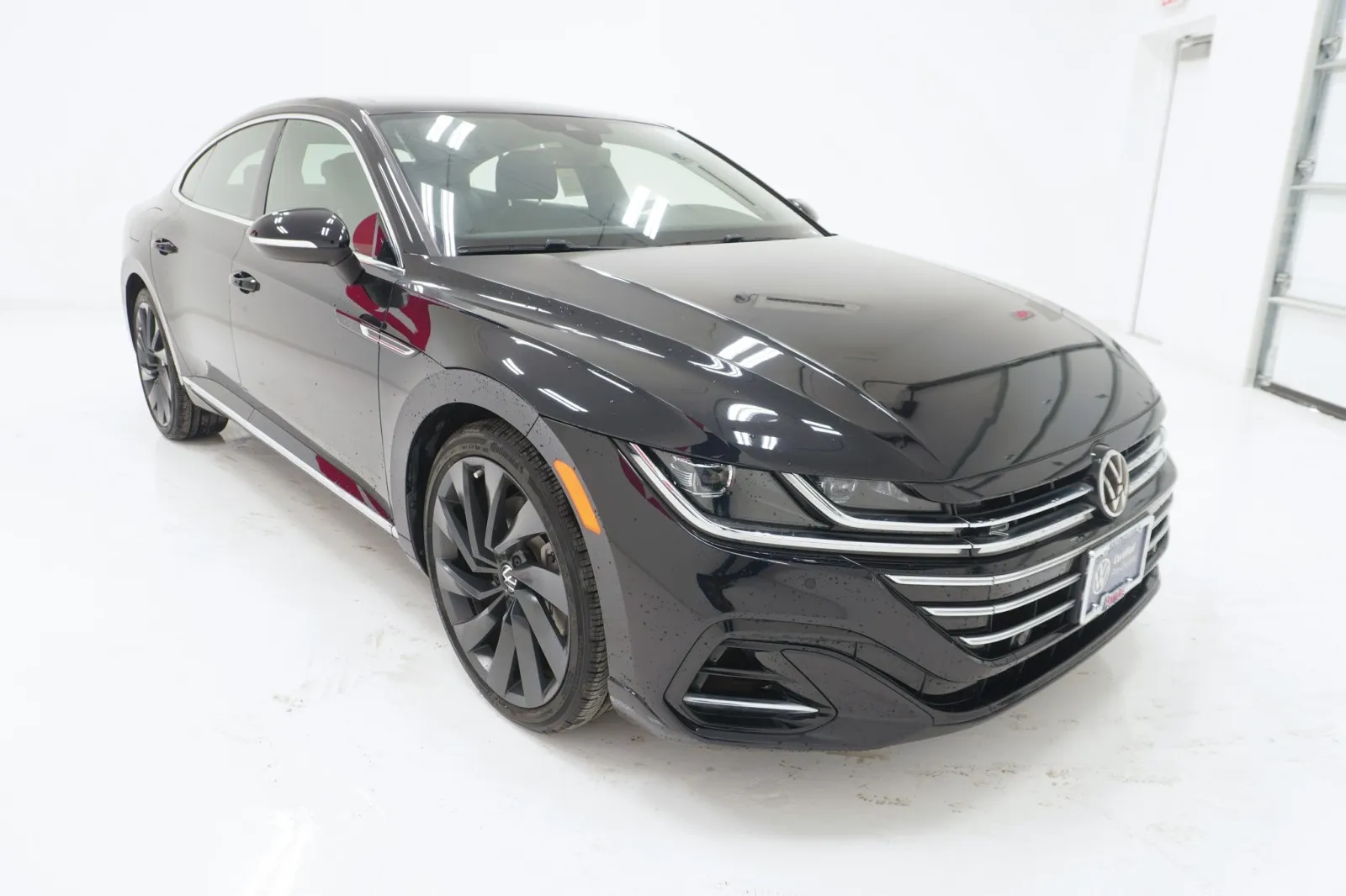 2023 Volkswagen Arteon SEL R-Line