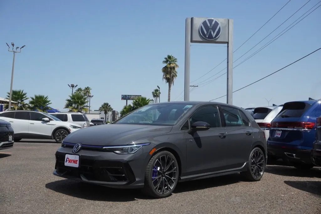2026 Volkswagen Golf R null