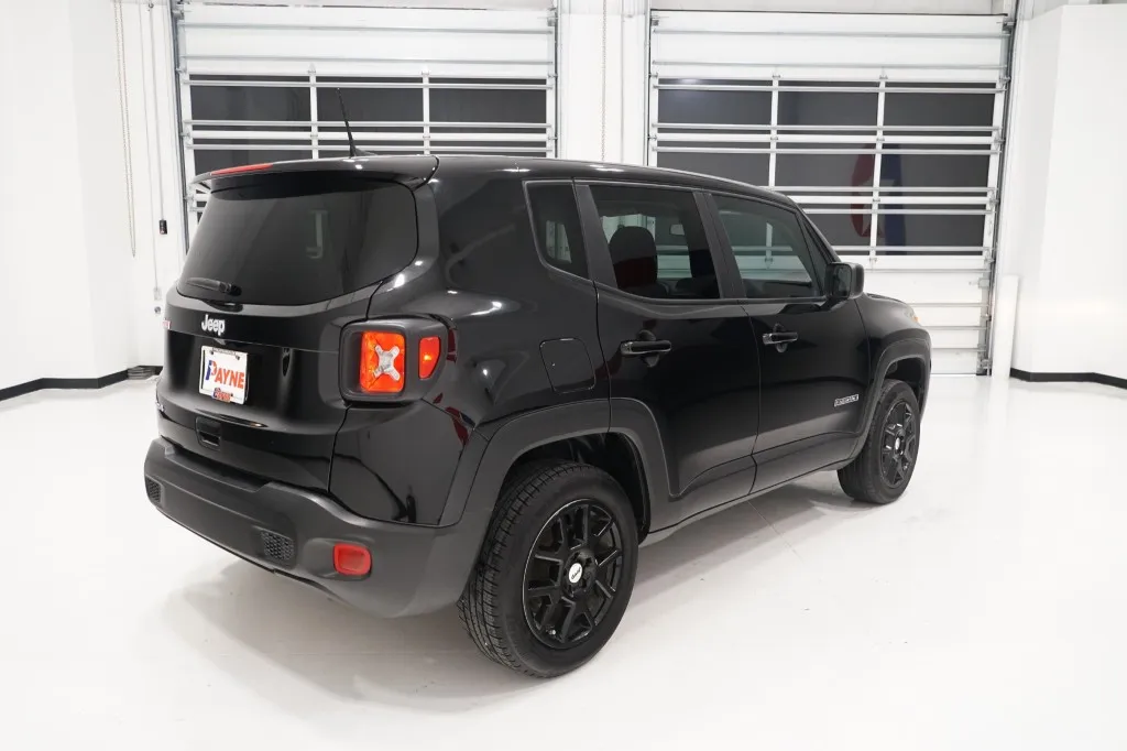 2023 Jeep Renegade Latitude