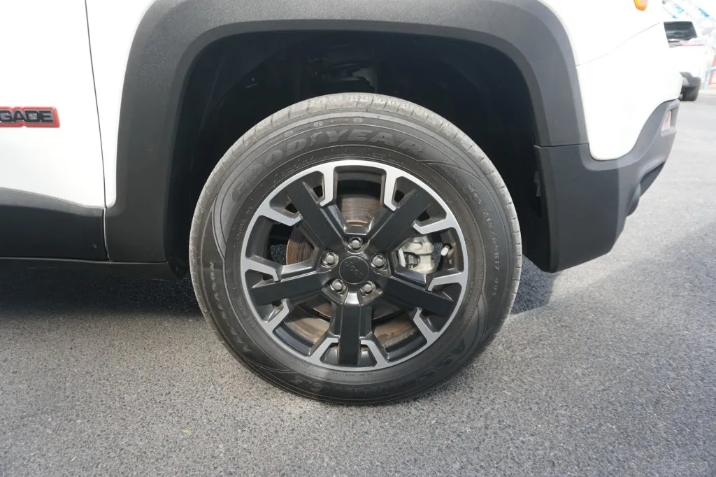 2023 Jeep Renegade Trailhawk